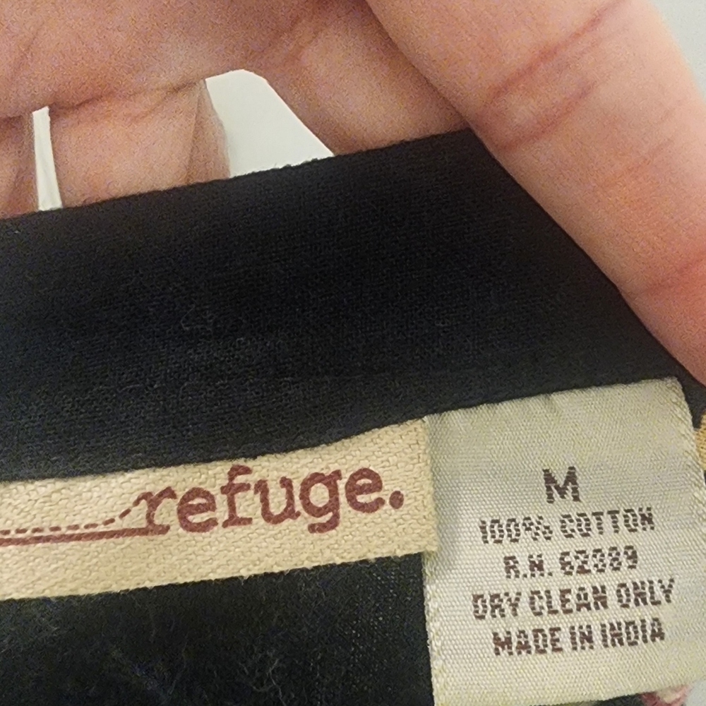 Refuge‎ Black Skirt with Floral Embroidery, Size Medium, Cotton. - Picture 6 of 6